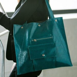 crystalyn kae METIER TOTE - MACHINE WASHABLE COATED CANVAS BAG